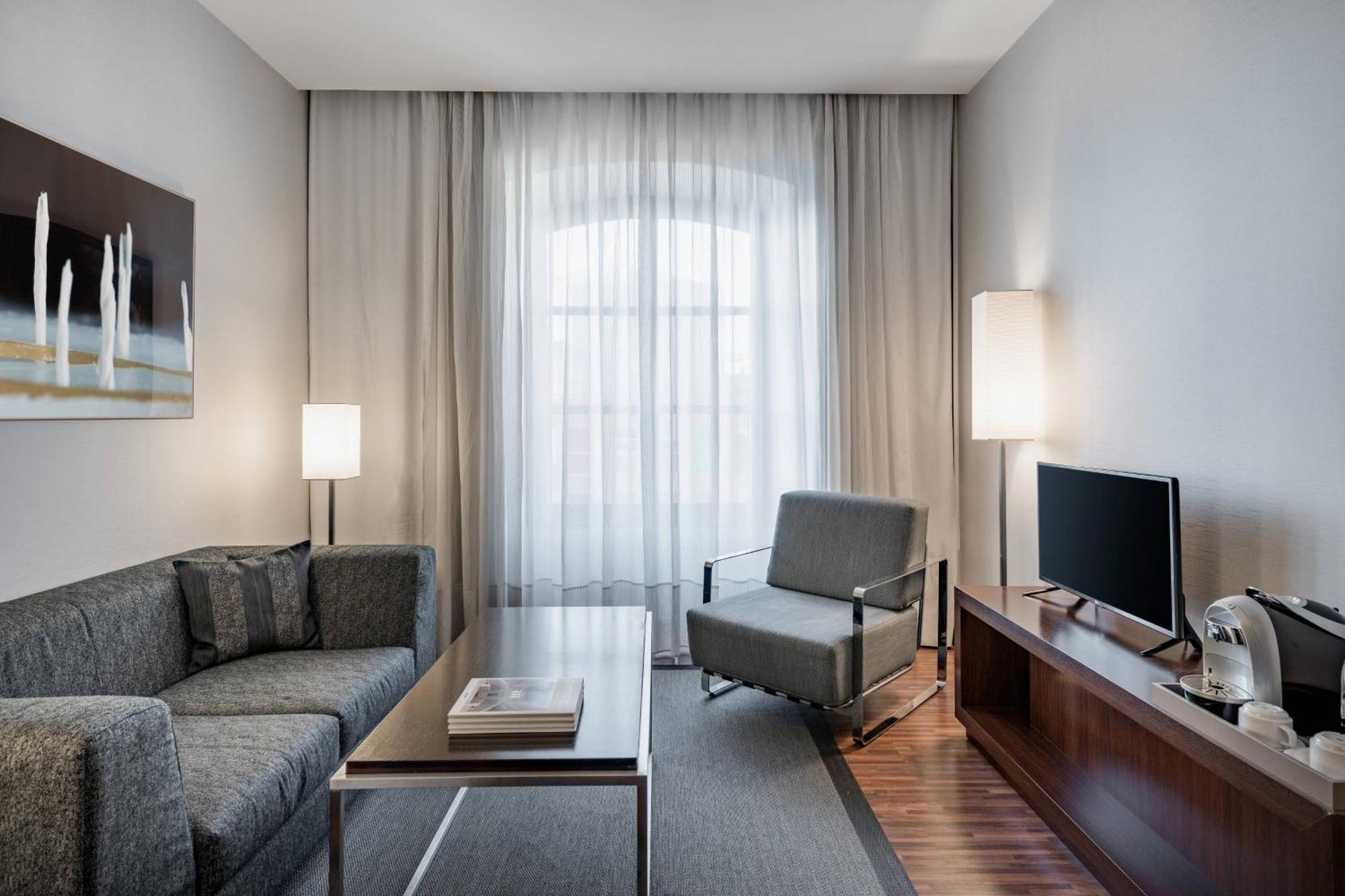 Ac Hotel Torino By Marriott Exterior foto